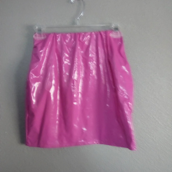 Skirt size small ( box BH ) - Picture 2 of 2